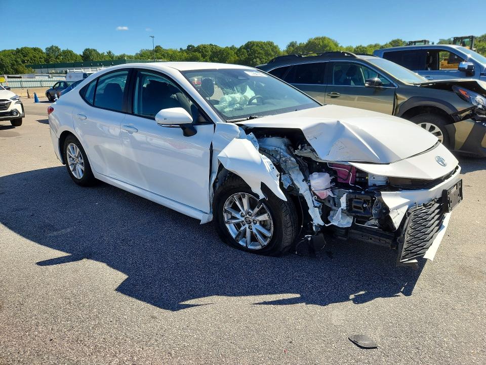 Photo 4 from auction – 2025 TOYOTA CAMRY with VIN 4T1DAACK6SU093311