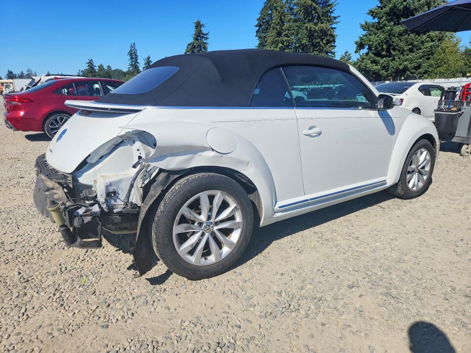 Photo 3 from auction – 2017 VOLKSWAGEN BEETLE with VIN 3VW517AT6HM821467