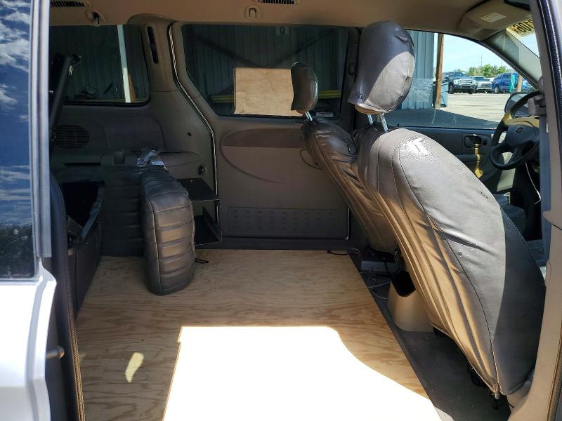 Photo 11 from auction – 2001 DODGE GRAND CARAVAN with VIN 2B4GP44361R332485