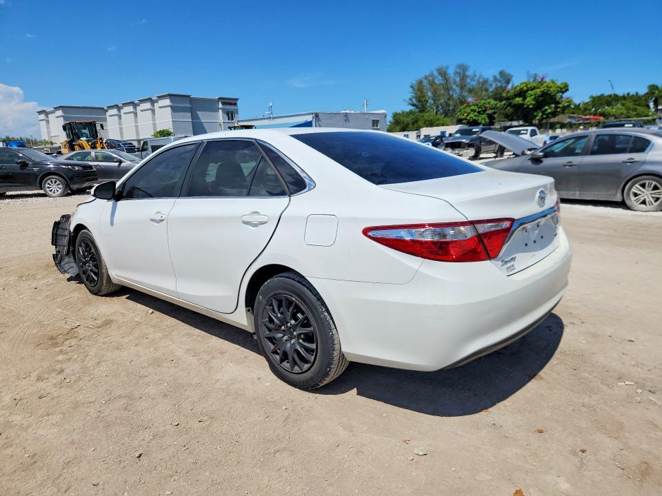 Photo 2 from auction – 2015 TOYOTA CAMRY with VIN 4T1BF1FK8FU493719