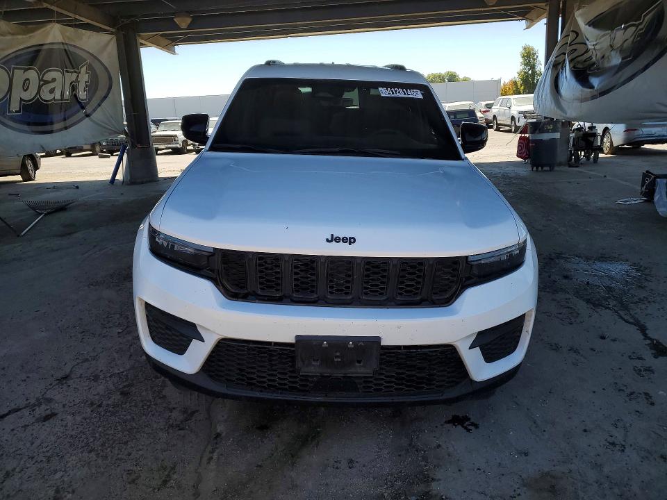 Photo 5 from auction – 2025 JEEP GRAND CHEROKEE with VIN 1C4RJHAG1SC323263