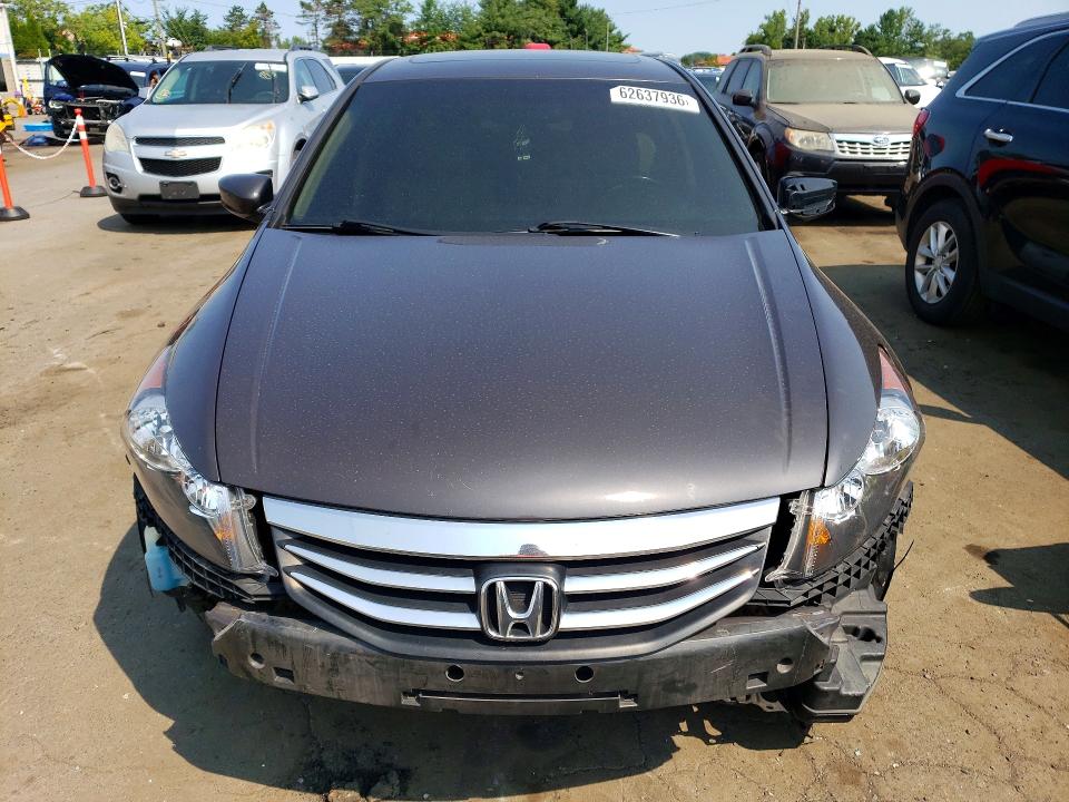Photo 5 from auction – 2011 HONDA ACCORD with VIN 1HGCP3F84BA013436
