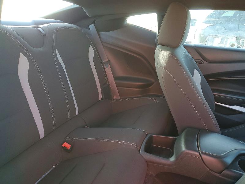 Photo 10 from auction – 2018 CHEVROLET CAMARO with VIN 1G1FB1RS6J0119583