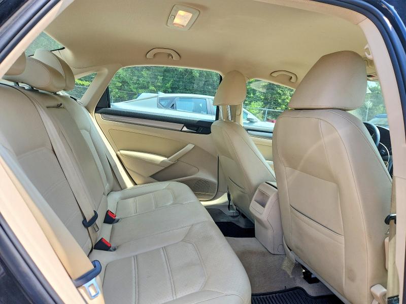 Photo 10 from auction – 2014 VOLKSWAGEN PASSAT with VIN 1VWAP7A35EC003562