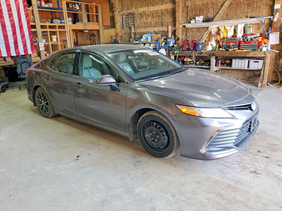Photo 4 from auction – 2021 TOYOTA CAMRY with VIN 4T1F31AK1MU021053