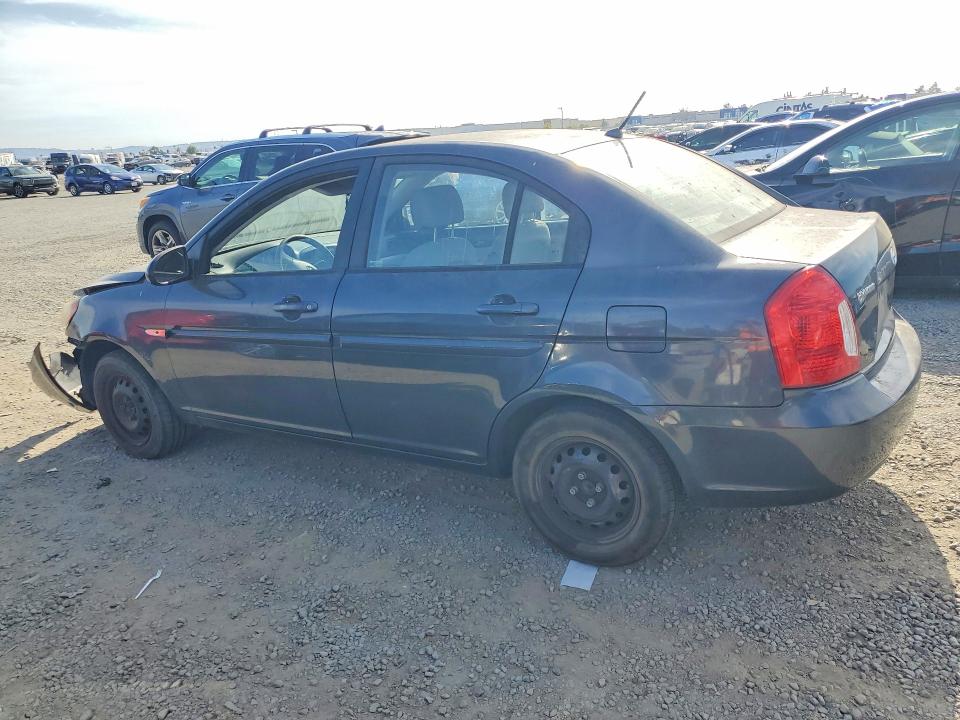 Photo 2 from auction – 2007 HYUNDAI ACCENT with VIN KMHCN46C97U141851