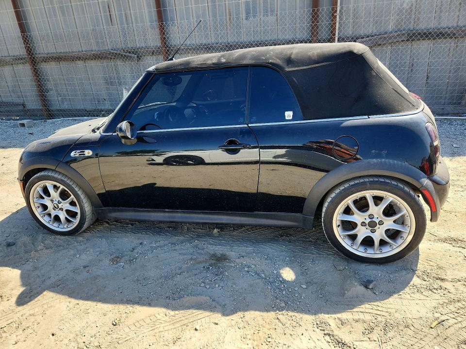 Photo 2 from auction – 2005 MINI COOPER with VIN WMWRH33485TF80815