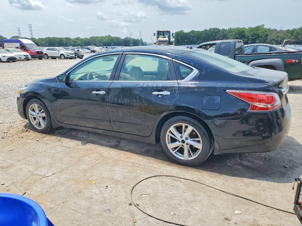 صورة رقم 2 من المزاد - 2015 NISSAN ALTIMA مع VIN 1N4AL3AP8FC449142