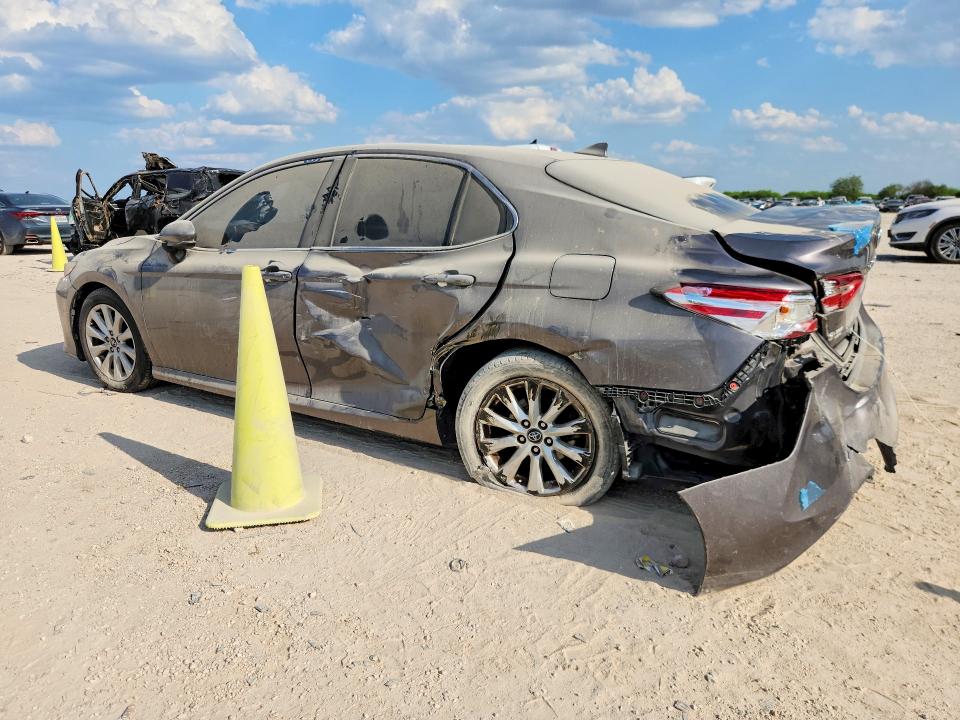 Photo 2 from auction – 2020 TOYOTA CAMRY with VIN 4T1C11AK5LU336820