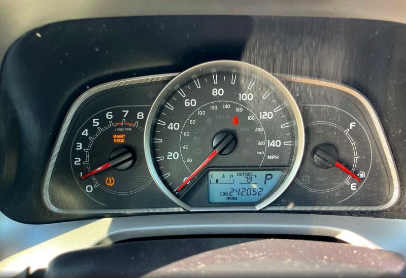 Photo 8 from auction – 2015 TOYOTA RAV4 with VIN 2T3WFREV0FW184149
