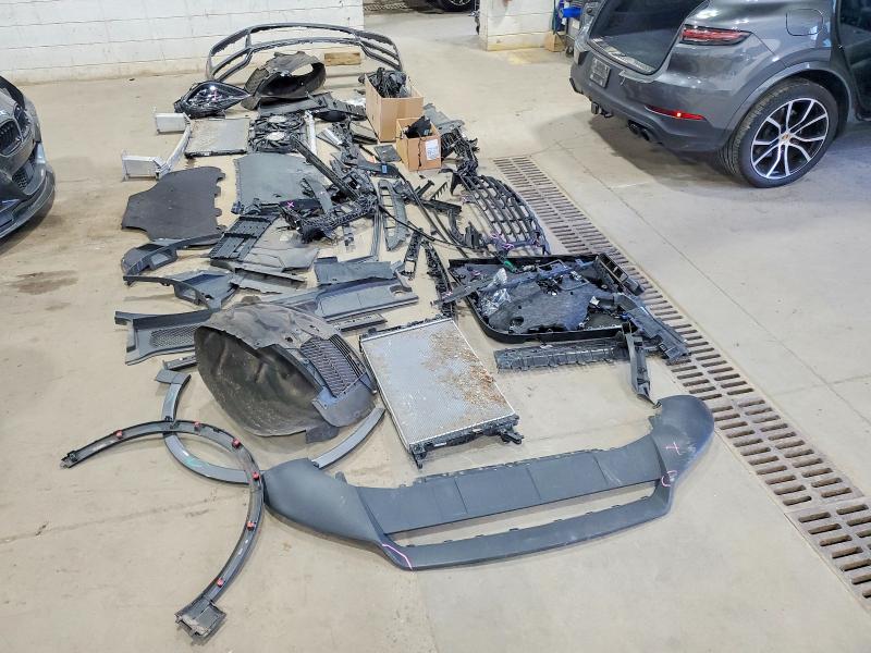 Photo 13 from auction – 2020 PORSCHE CAYENNE with VIN WP1BE2AY1LDA55238