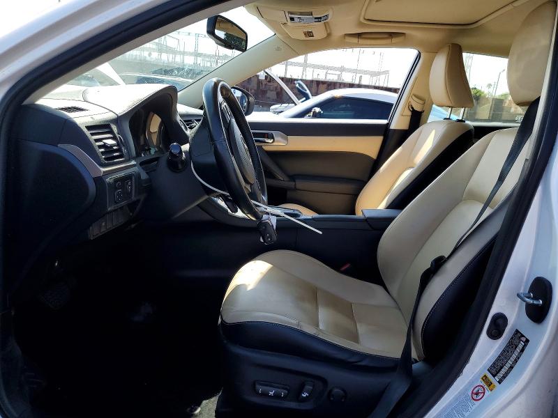 Фото 7 с аукциона – 2017 LEXUS CT с VIN JTHKD5BHXH2284250