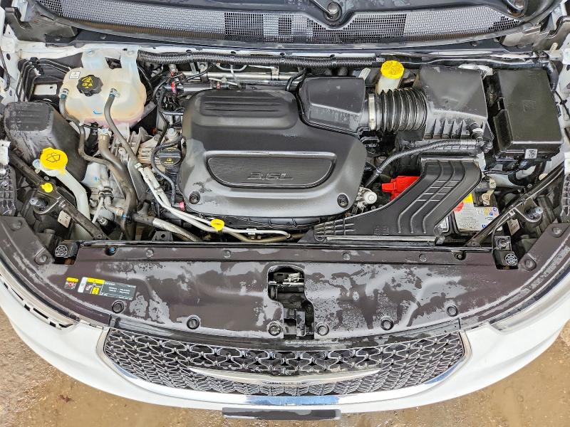 Photo 12 from auction – 2025 CHRYSLER PACIFICA with VIN 2C4RC1BGXSR532525