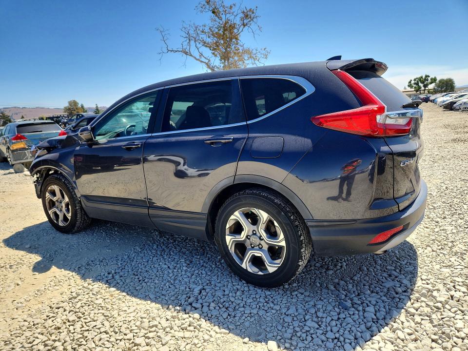 Photo 2 from auction – 2017 HONDA CR-V with VIN 7FARW1H81HE008065