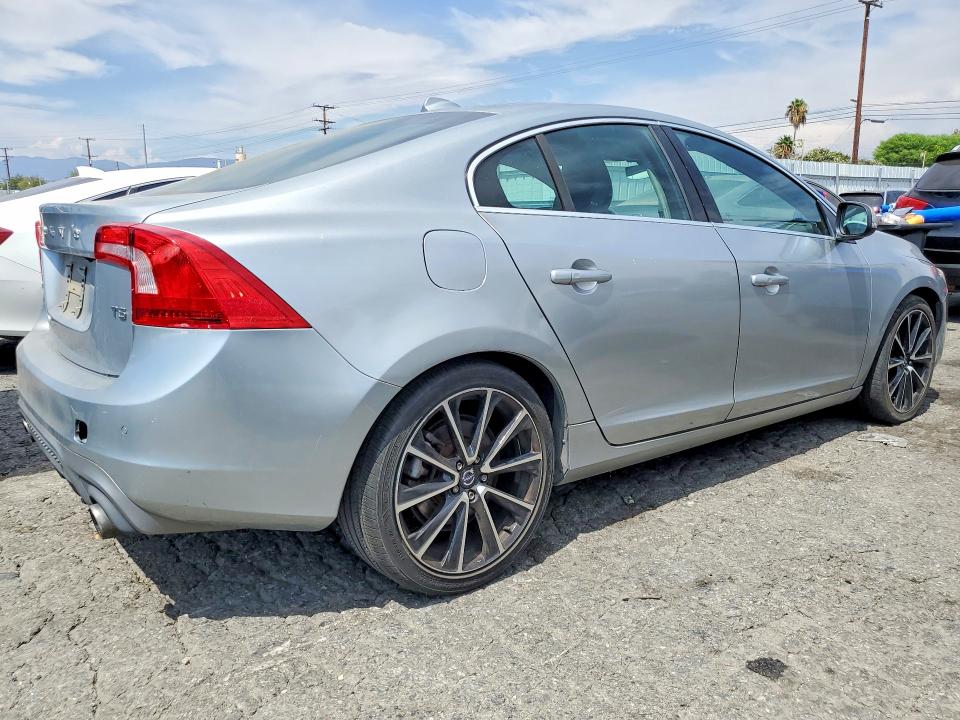 Photo 3 from auction – 2017 VOLVO S60 with VIN YV126MFL0H2438057