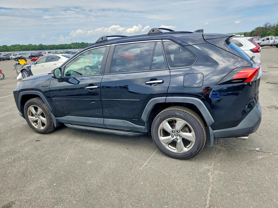 Photo 2 from auction – 2020 TOYOTA RAV4 with VIN JTMDWRFV6LD543678
