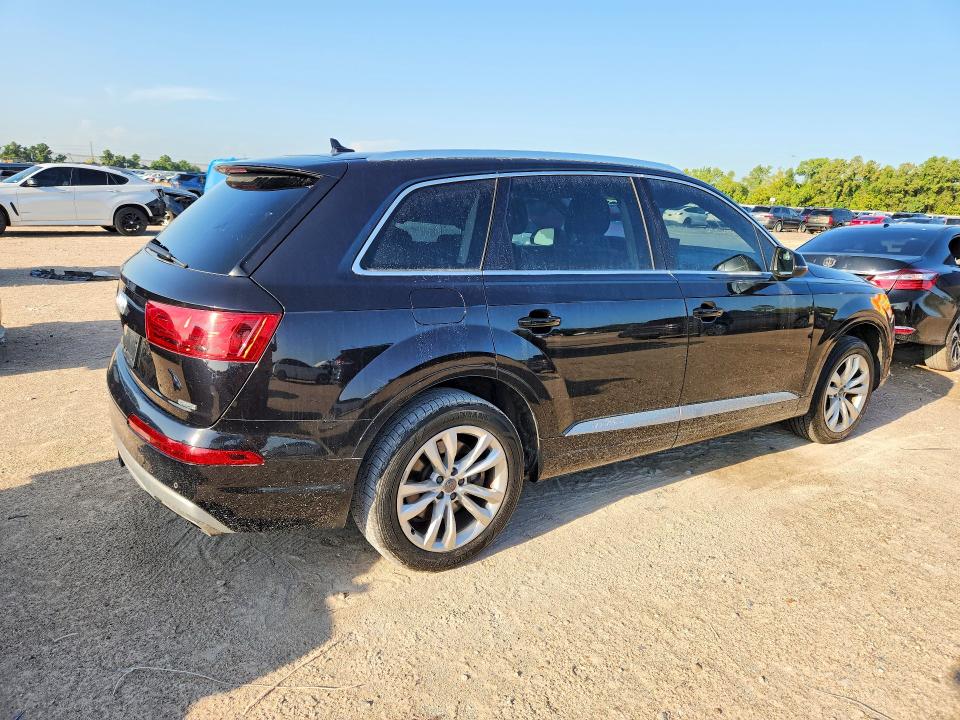 Photo 3 from auction – 2019 AUDI Q7 with VIN WA1LHAF74KD040054