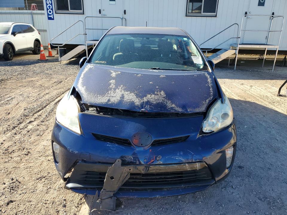 Photo 5 from auction – 2013 TOYOTA PRIUS with VIN JTDKN3DU0D1641951