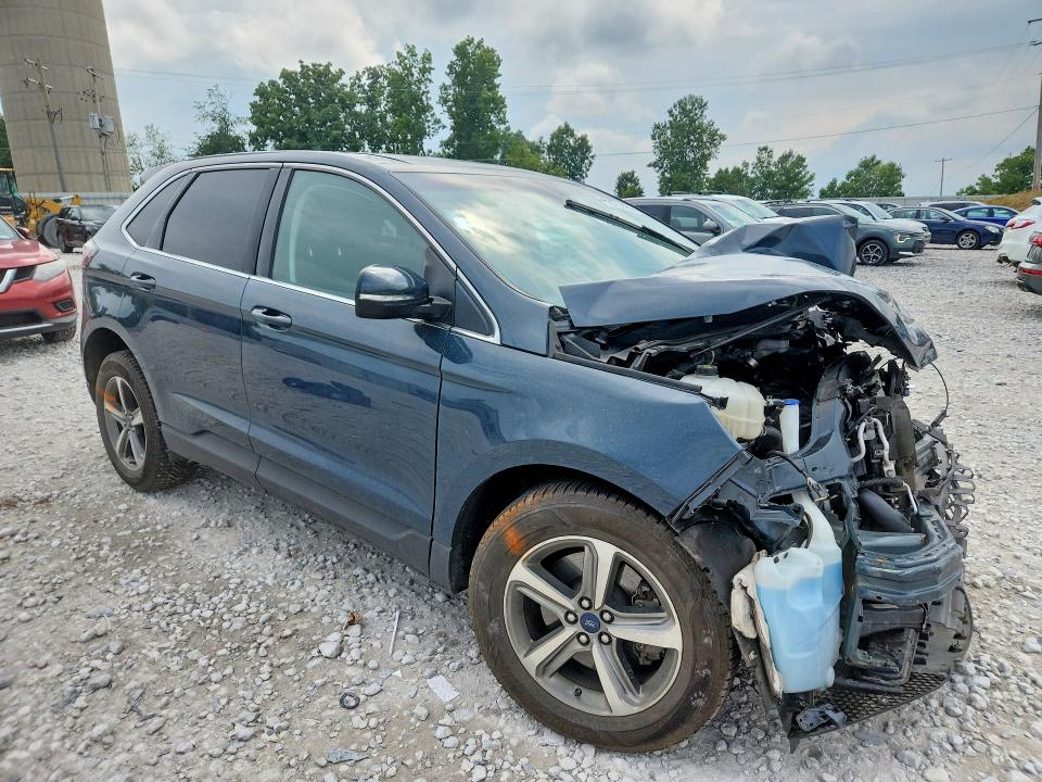 Photo 4 from auction – 2019 FORD EDGE with VIN 2FMPK4J90KBC71702