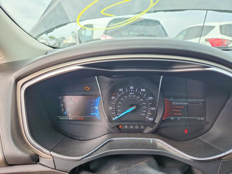 Photo 9 from auction – 2016 FORD FUSION with VIN 3FA6P0HD3GR326081