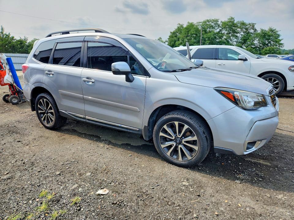 Photo 4 from auction – 2017 SUBARU FORESTER with VIN JF2SJGWC4HH445498