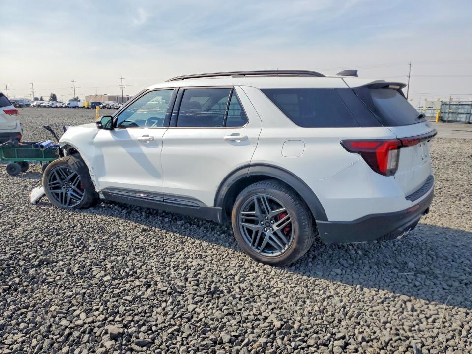 Photo 2 from auction – 2025 FORD EXPLORER with VIN 1FMWK8GC1SGA78232
