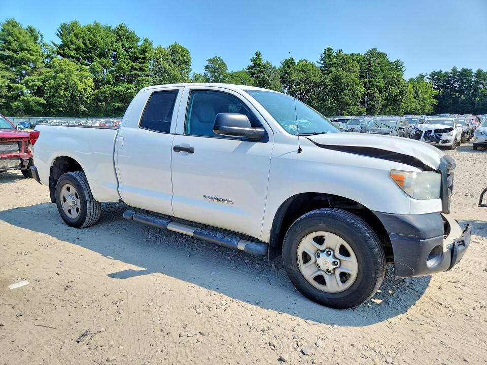 Photo 4 from auction – 2013 TOYOTA TUNDRA with VIN 5TFUM5F19DX043932