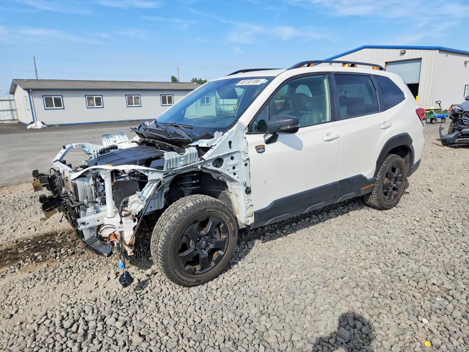 SUBARU FORESTER 2022 with VIN JF2SKAMC1NH415853 - Photo from auction