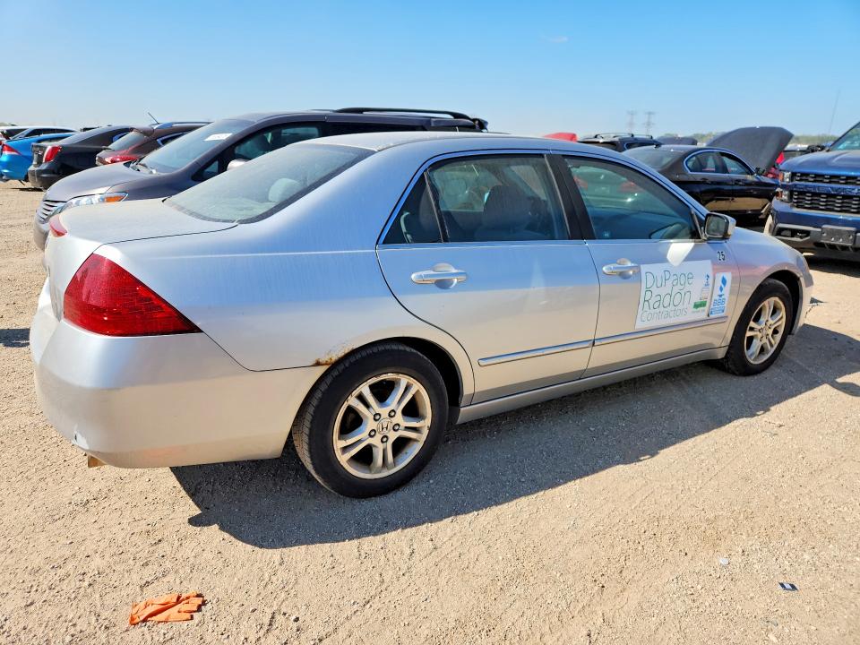Photo 3 from auction – 2007 HONDA ACCORD with VIN JHMCM563X7C019159