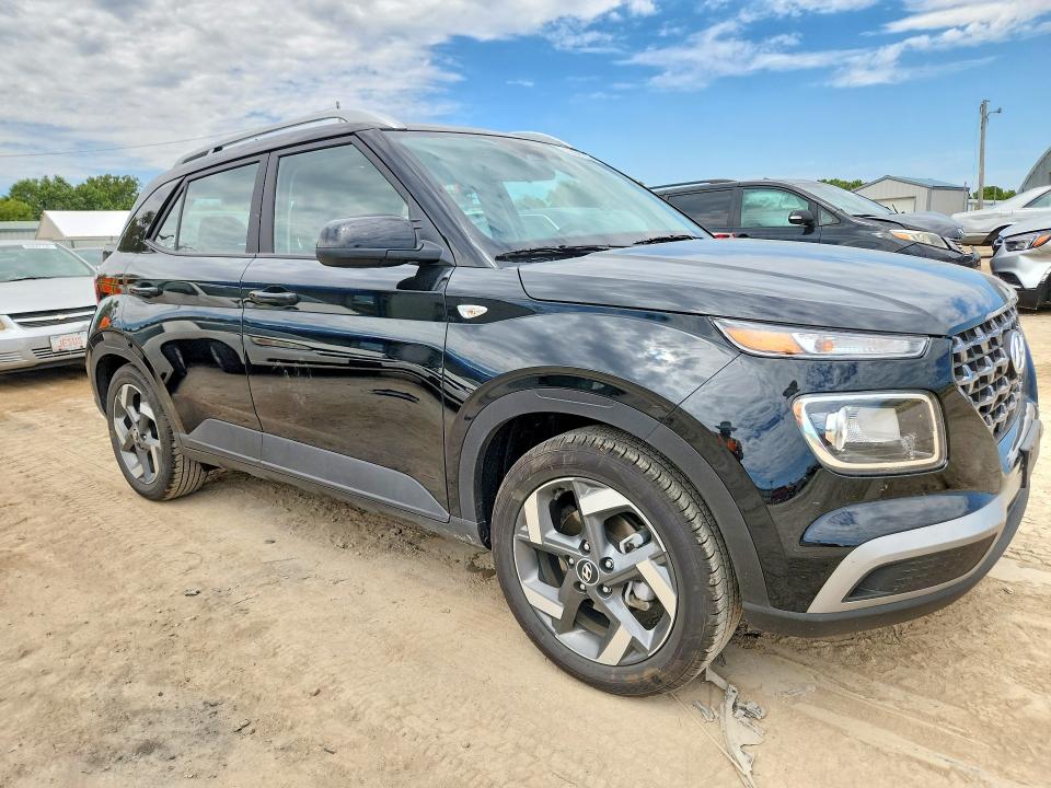 Photo 4 from auction – 2026 HYUNDAI VENUE with VIN KMHRC8A33TU470103