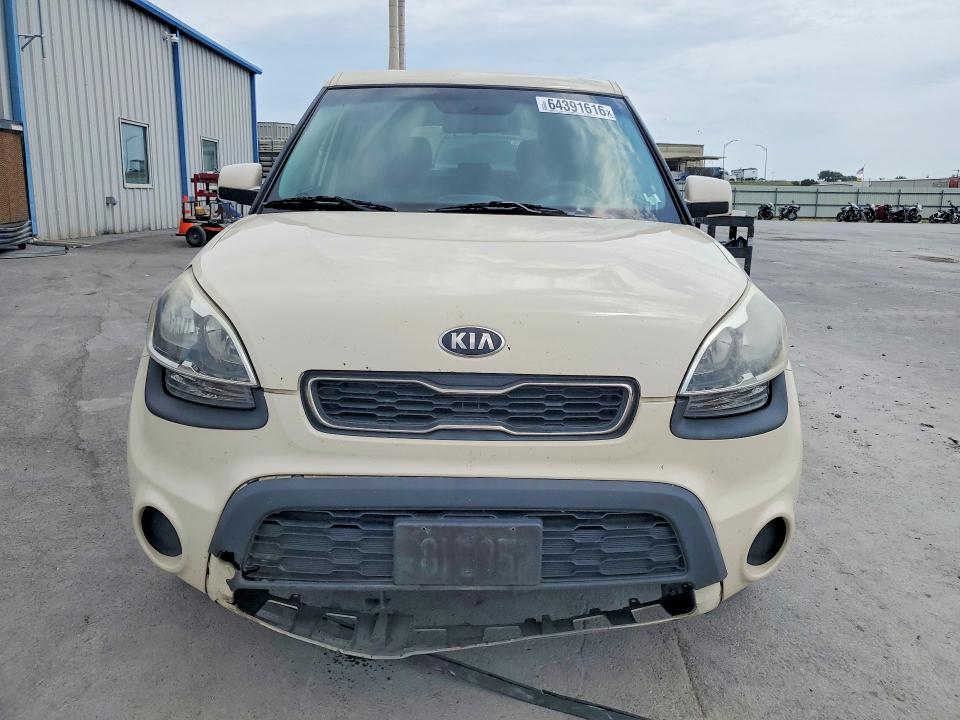 Photo 5 from auction – 2013 KIA SOUL with VIN KNDJT2A57D7768069