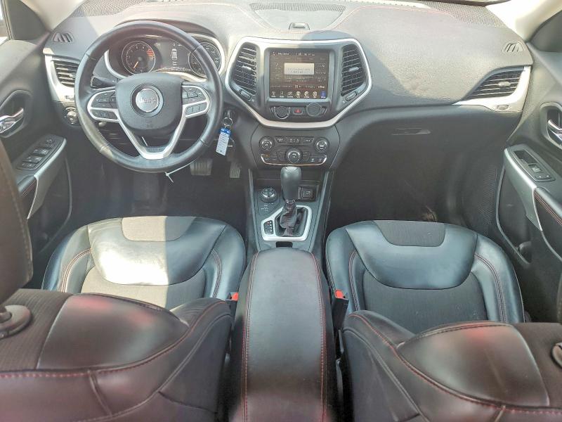 Photo 8 from auction – 2017 JEEP CHEROKEE with VIN 1C4PJMBS7HW584181