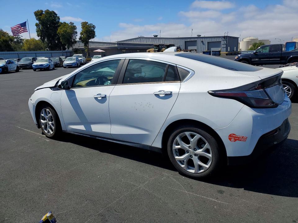 Photo 2 from auction – 2018 CHEVROLET VOLT with VIN 1G1RD6S54JU144502