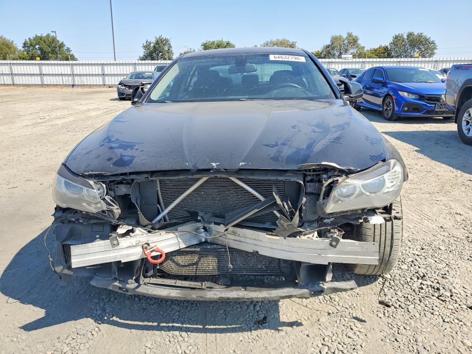 Photo 5 from auction – 2013 BMW 528 with VIN WBAXG5C56DDY34297