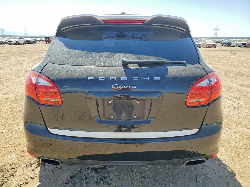 Photo 6 from auction – 2014 PORSCHE CAYENNE with VIN WP1AA2A20ELA09556