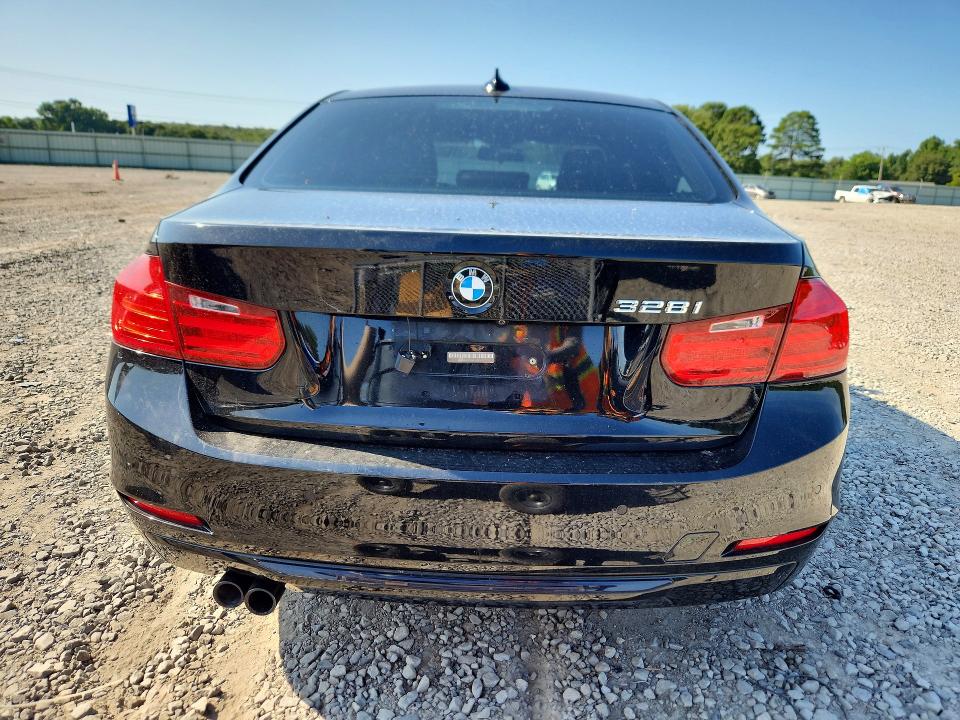 Photo 6 from auction – 2015 BMW 328 with VIN WBA3A5G56FNS85871