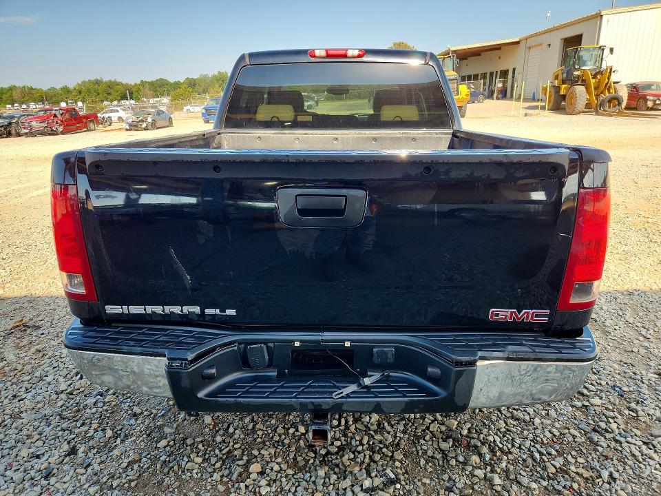 Photo 6 from auction – 2008 GMC SIERRA with VIN 2GTEK13M381193541