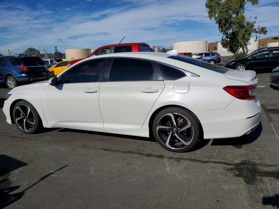 Photo 2 from auction – 2018 HONDA ACCORD with VIN 1HGCV1F39JA262120