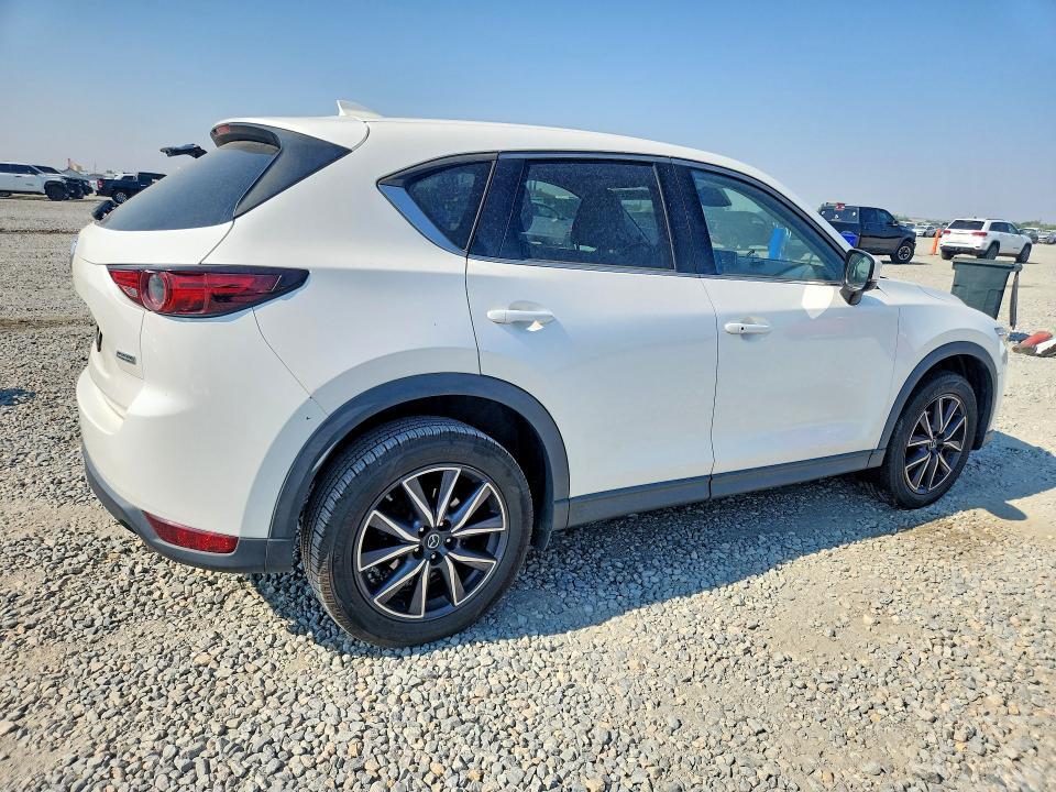 Photo 3 from auction – 2017 MAZDA CX-5 with VIN JM3KFBDL3H0216449
