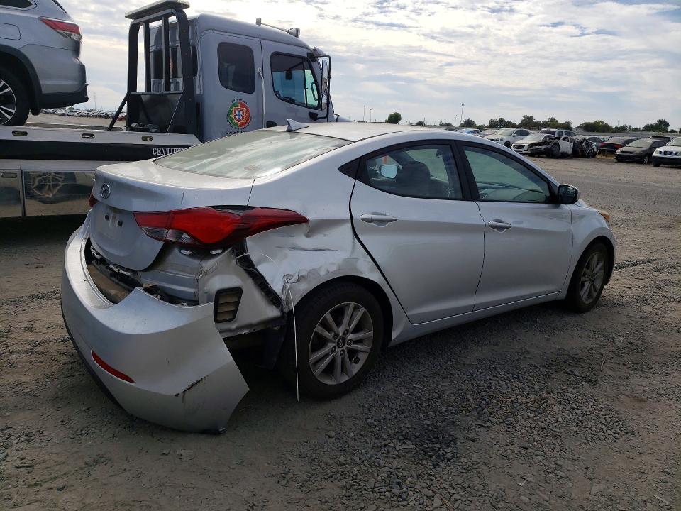 Photo 3 from auction – 2016 HYUNDAI ELANTRA with VIN 5NPDH4AEXGH695886