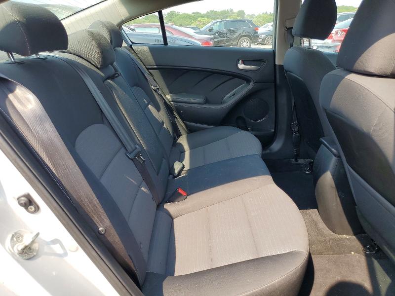 Photo 10 from auction – 2018 KIA FORTE with VIN 3KPFL4A76JE247942