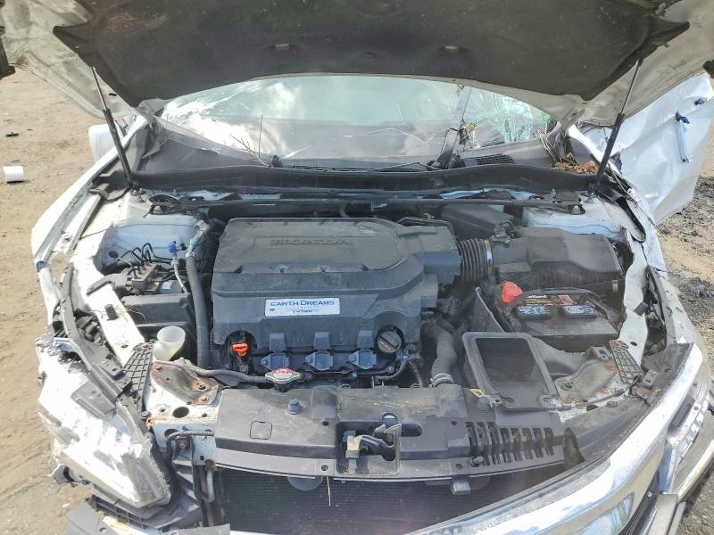 Photo 11 from auction – 2016 HONDA ACCORD with VIN 1HGCR3F96GA004974