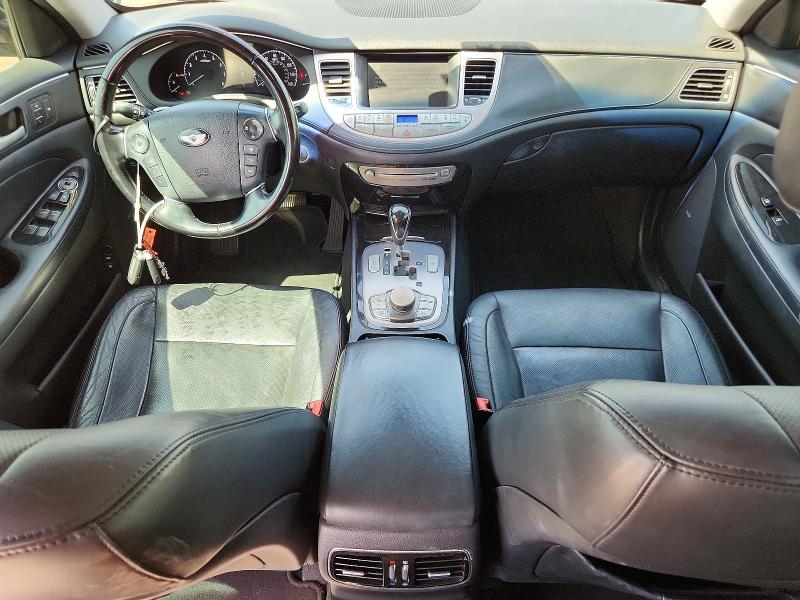 Photo 8 from auction – 2012 HYUNDAI GENESIS with VIN KMHGC4DF4CU168812