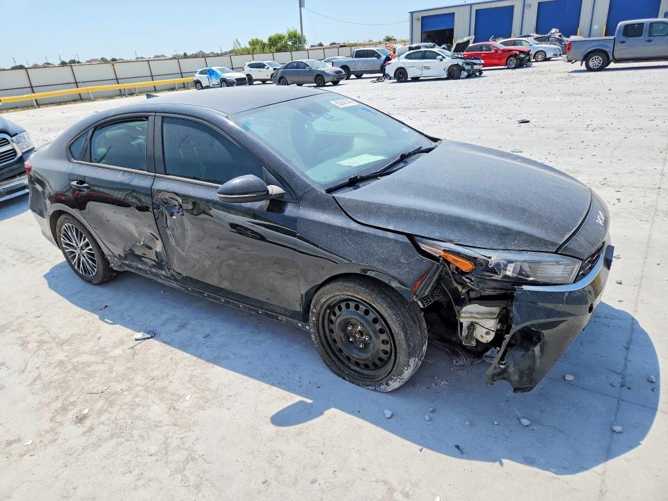Photo 4 from auction – 2022 KIA FORTE with VIN 3KPF54AD8NE489315