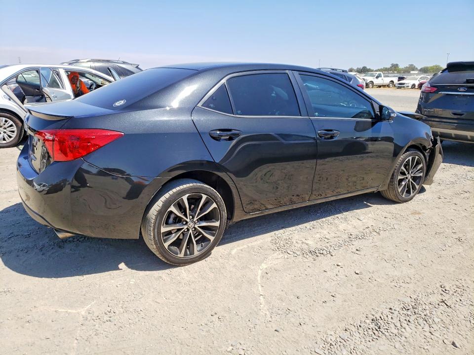 Foto 3 de la subasta – 2017 TOYOTA COROLLA con VIN 5YFBURHE4HP689057