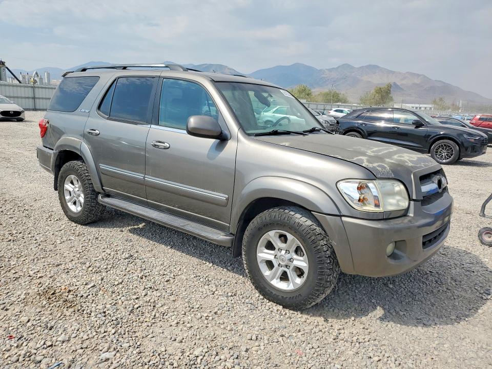 Photo 4 from auction – 2005 TOYOTA SEQUOIA with VIN 5TDBT48A05S240559