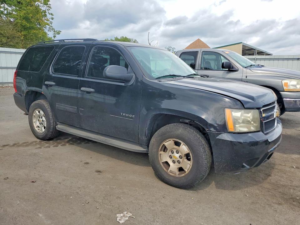 Photo 4 from auction – 2010 CHEVROLET TAHOE with VIN 1GNUKAE0XAR132648