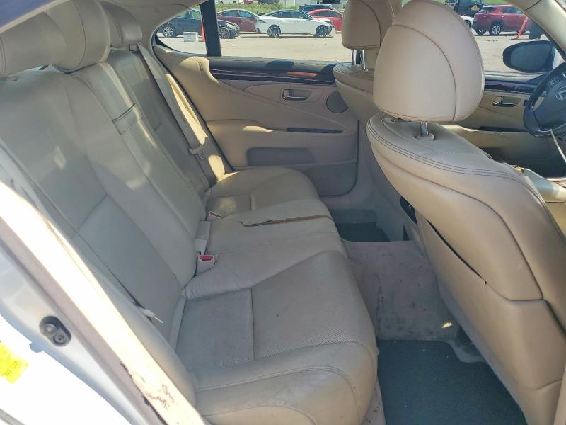 Photo 10 from auction – 2013 LEXUS LS with VIN JTHCL5EF9D5016817