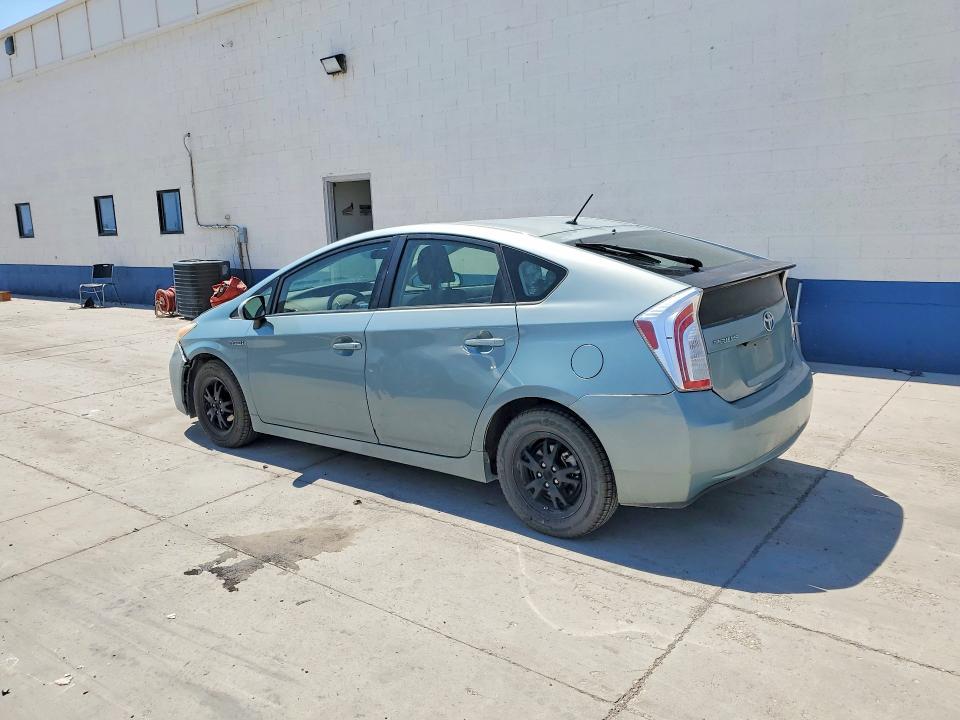 Photo 2 from auction – 2013 TOYOTA PRIUS with VIN JTDKN3DU7D1691505