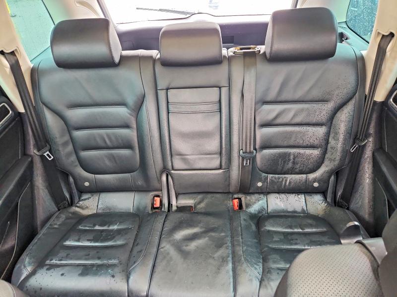 Photo 10 from auction – 2016 VOLKSWAGEN TOUAREG with VIN WVGEF9BP3GD010460